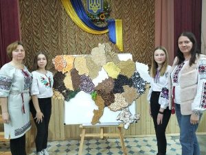 До Дня Соборності України